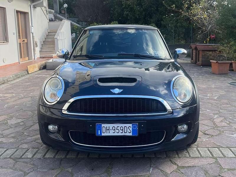 Usata Mini Cooper S Pepper 174 CV (127 kW) 2007 Nero Utilitaria
