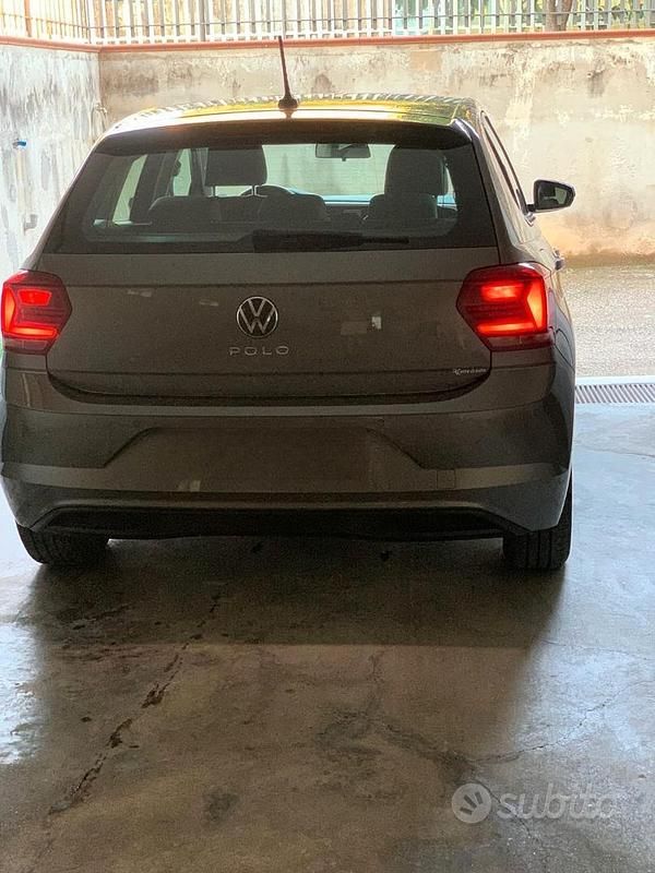 Grigio Usata 2021 VW Polo Due volumi | 15.500 € (Buon prezzo) - Immagine 1/2