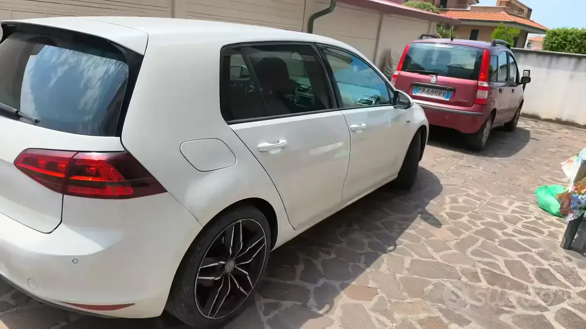 Usata VW Golf VII 110 CV (80 kW) 2014 Bianco Berlina