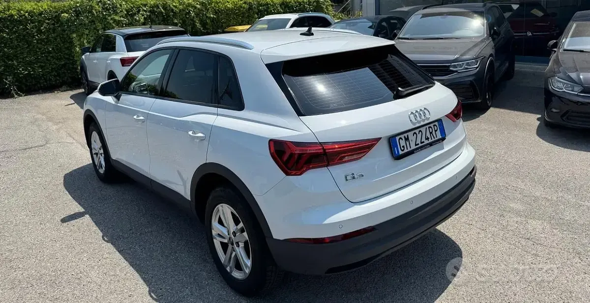 Usata Audi Q3 Ambiente 150 CV (110 kW) 2023 Bianco SUV