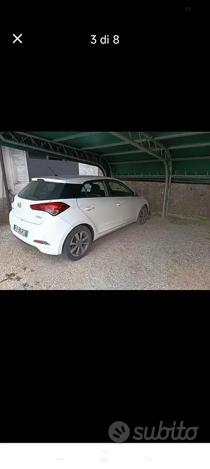 Begagnad Hyundai i20 75 HK (55 kW) 2015 Sedan