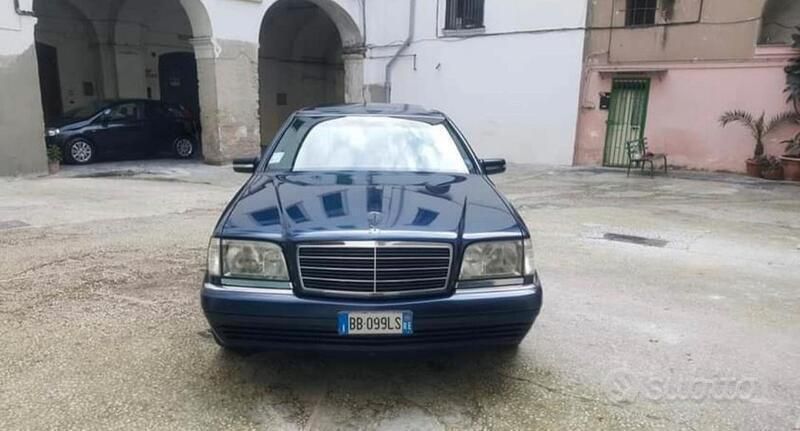 Blu/azzurro Usata 1997 Mercedes S280 SE Tre volumi | 9000 € - Immagine 1/4