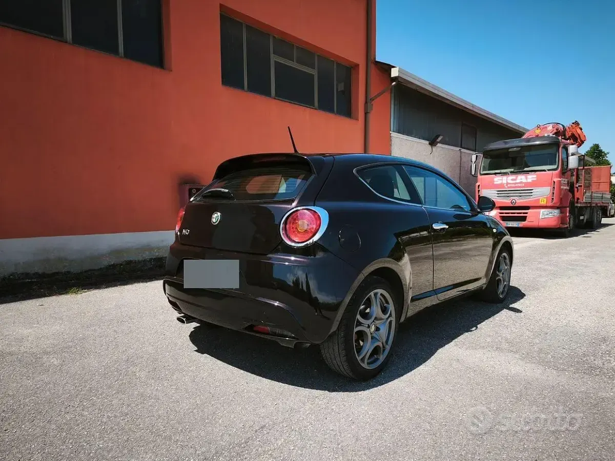 Usata Alfa Romeo MiTo 120 CV (88 kW) 2010 Nero Utilitaria