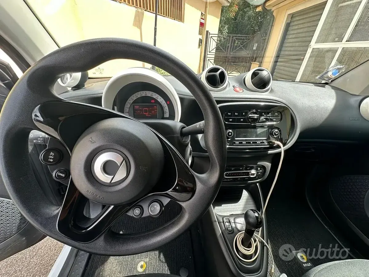 Usata Smart ForTwo Electric Drive 41 kW (56 CV) 2020 Bianco Berlina