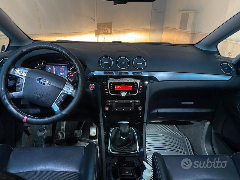 Usata Ford S-MAX S 163 CV (119 kW) 2010 Bianco Monovolume