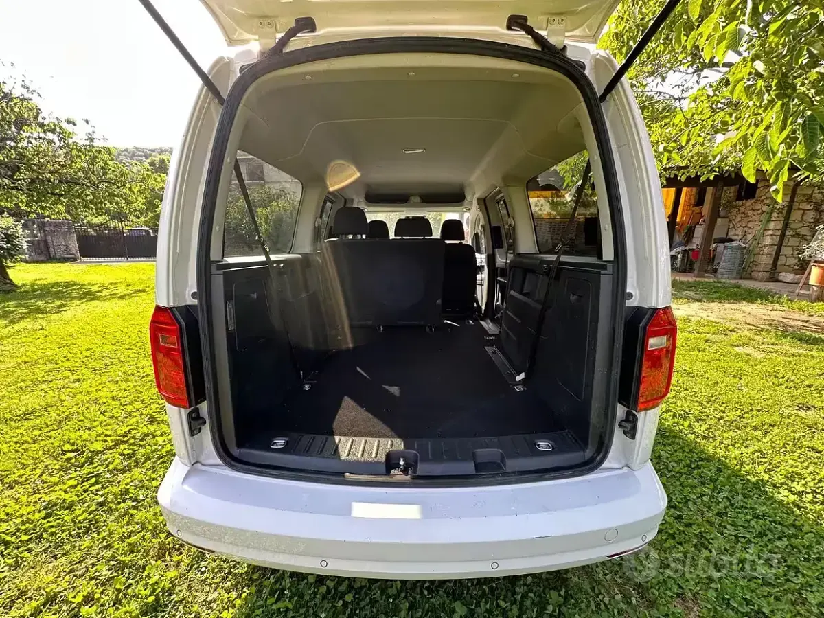 Usata VW Caddy 150 CV (110 kW) 2020 Bianco Monovolume