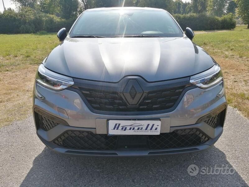 Usata Renault Arkana Engineered 145 CV (106 kW) 2023 Grigio SUV