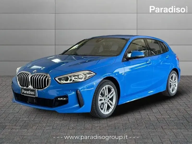 Begagnad BMW 118 M Sport 150 HK (110 kW) 2024 Halvkombi