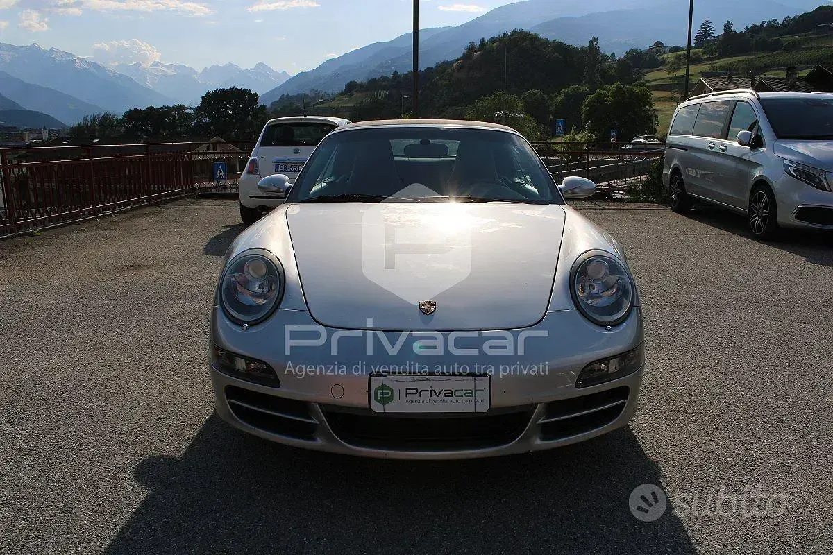 Usata Porsche 911 Carrera Cabriolet 325 CV (239 kW) 2005 Grigio Cabrio