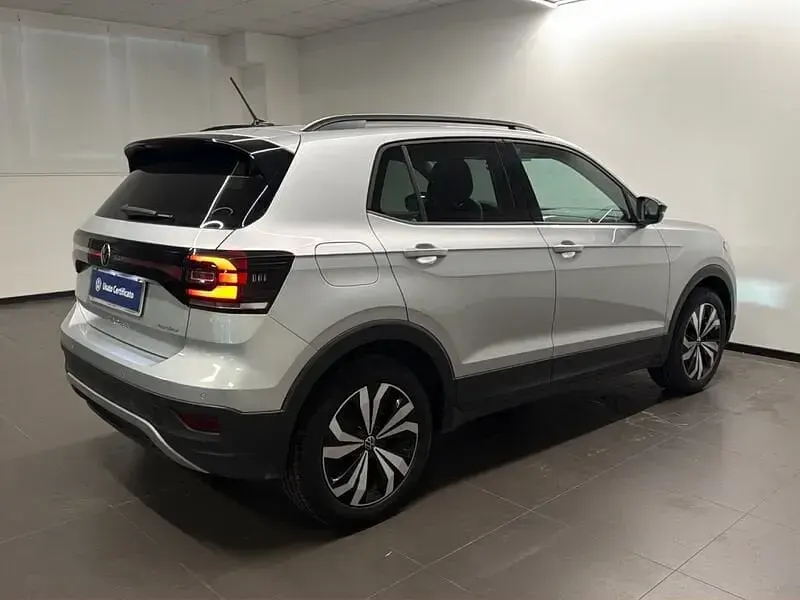 Usata VW T-Cross Style 95 CV (69 kW) 2023 Argento SUV