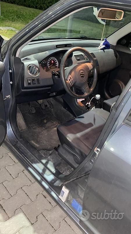 Usata Suzuki Swift 68 CV (50 kW) 2008 Grigio Berlina