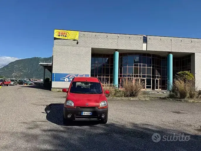 Usata Renault Kangoo Authentique 84 CV (61 kW) 2003 Monovolume