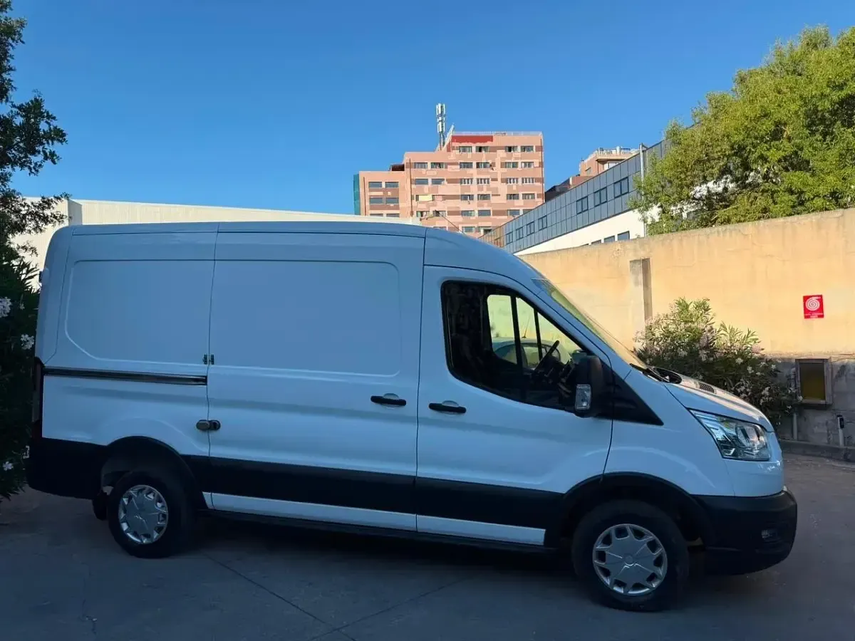 Usata Ford Transit 130 CV (95 kW) 2020 Bianco Furgone