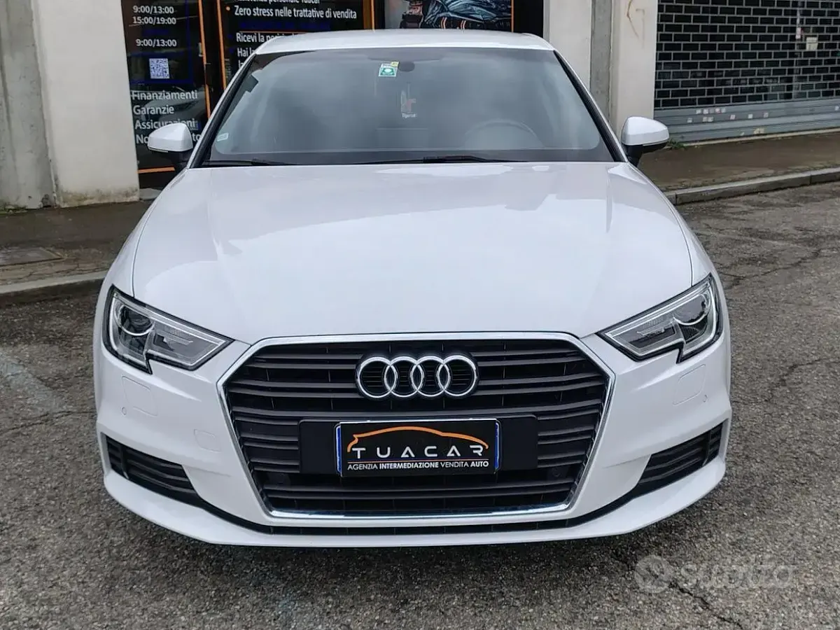 Usata Audi A3 S-Line 129 CV (94 kW) 2019 Bianco Berlina