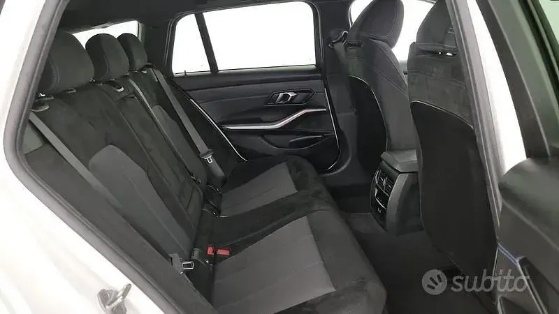 Occasion BMW 320e Comfort Edition 190 PK (139 kW) 2024 Wit Stationwagen