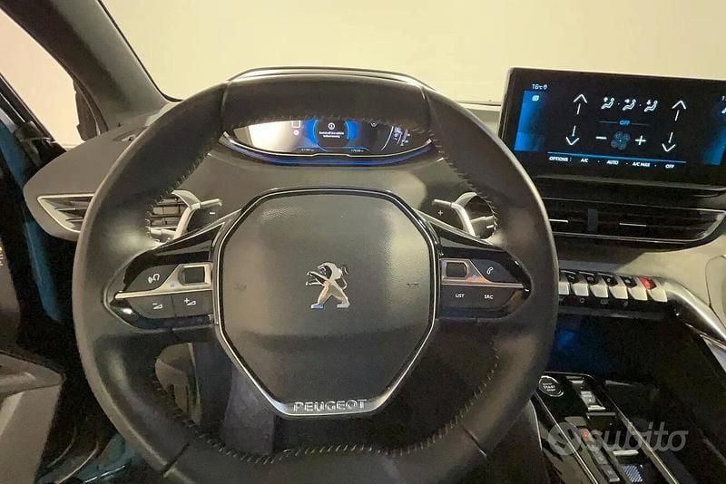 Usata Peugeot 5008 Allure 131 CV (96 kW) 2024 Blu/azzurro SUV