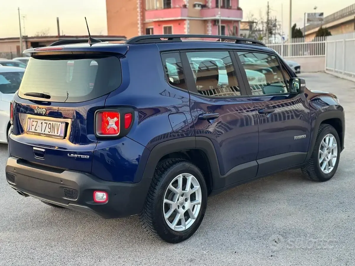 Usata Jeep Renegade Limited 120 CV (88 kW) 2020 Bluazzurro SUV