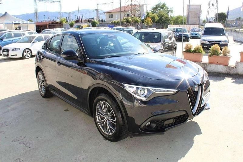 Usata Alfa Romeo Stelvio Super 212 CV (155 kW) 2018 Nero SUV