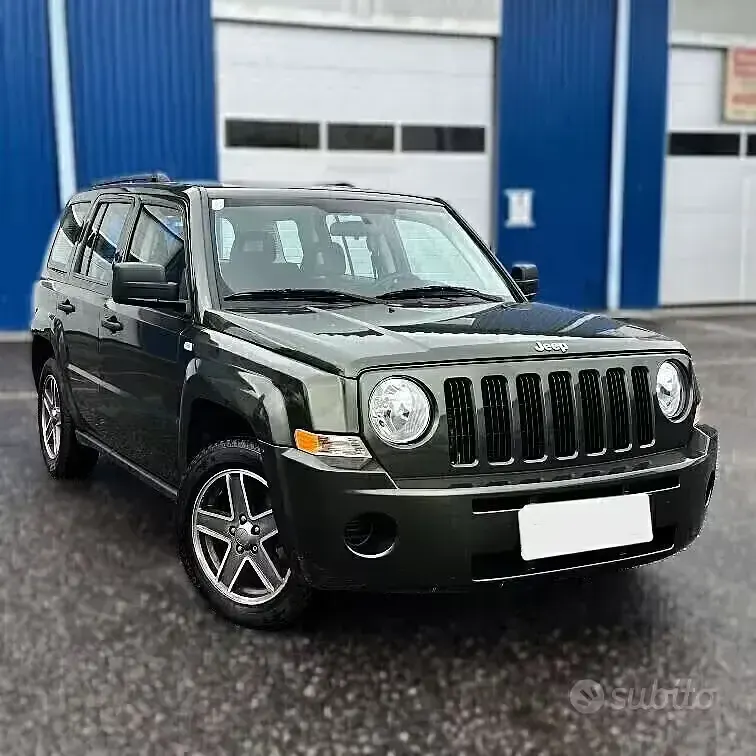 Usata Jeep Patriot 140 CV (102 kW) 2009 Nero SUV
