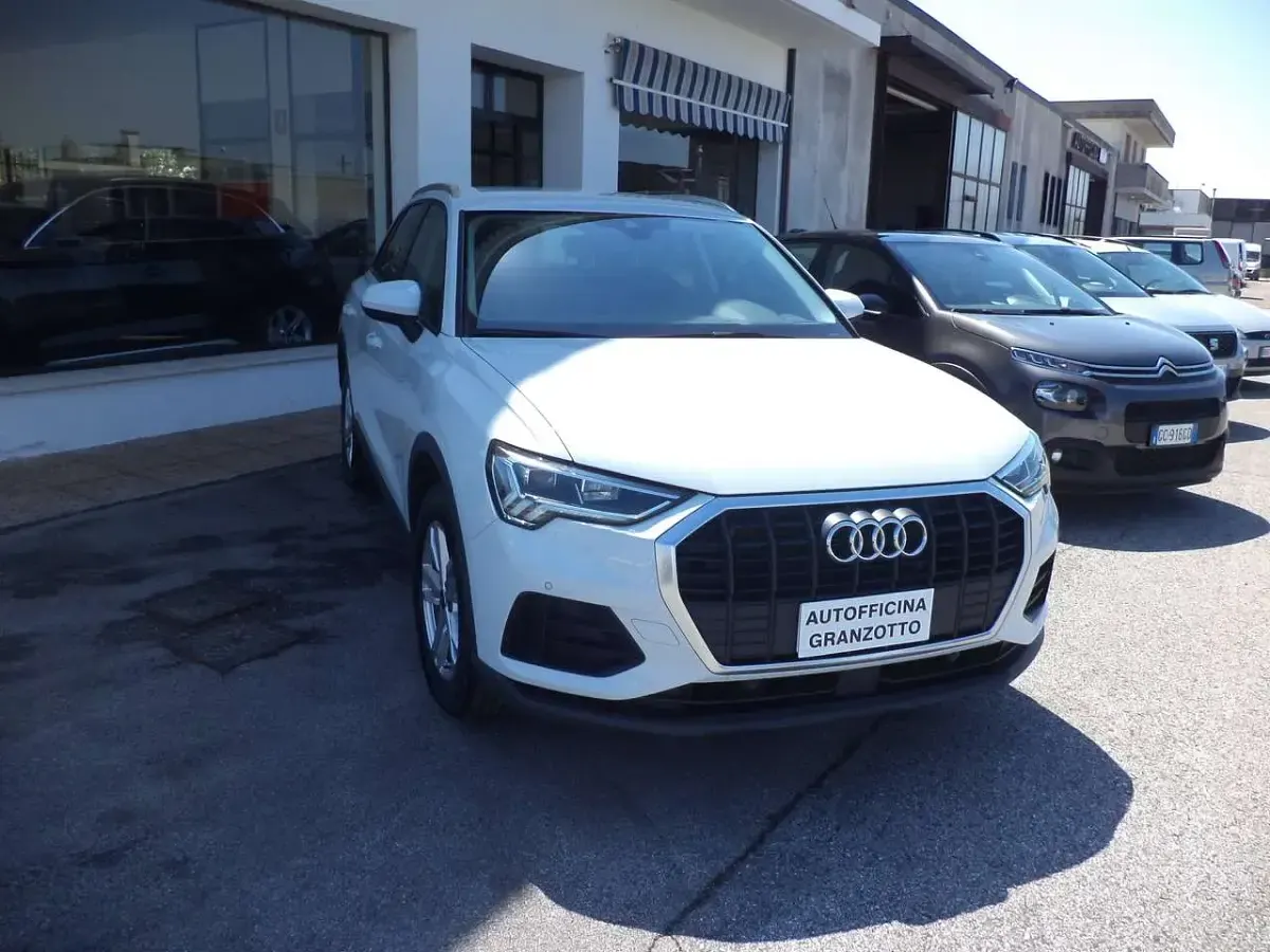 Usata Audi Q3 Business 150 CV (110 kW) 2024 Bianco SUV