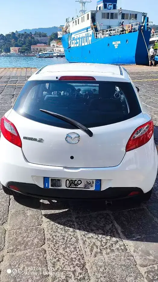 Usata Mazda 2 75 CV (55 kW) 2009 Bianco Berlina