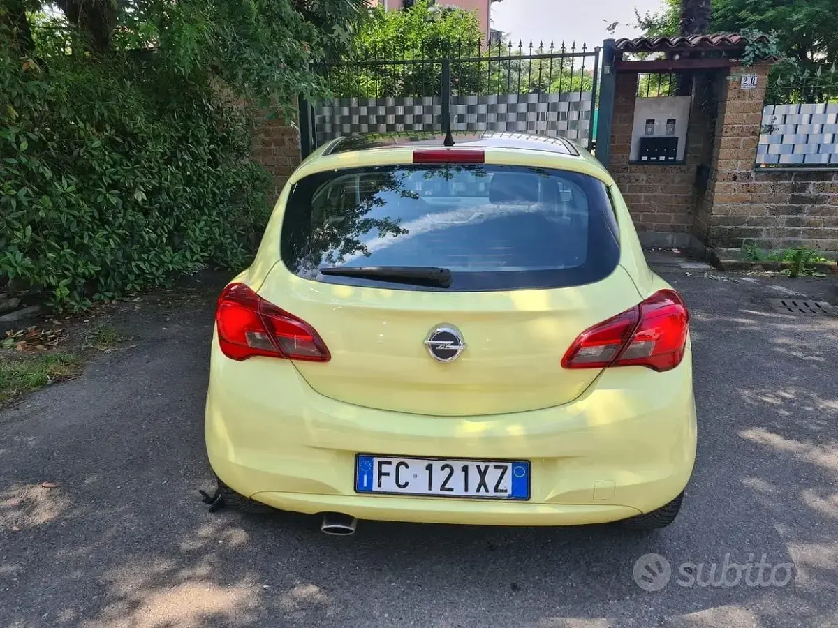 Usata Opel Corsa 69 CV (50 kW) 2016 Giallo Utilitaria