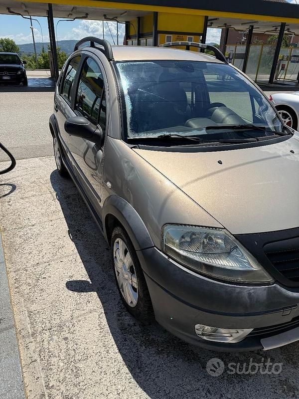 Usata Citroën C3 XTR 90 CV (66 kW) 2005 Grigio Utilitaria