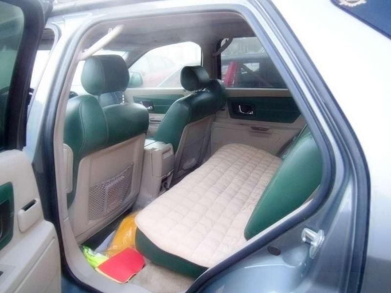 Usata Cadillac SRX 325 CV (239 kW) 2006 Argento SUV
