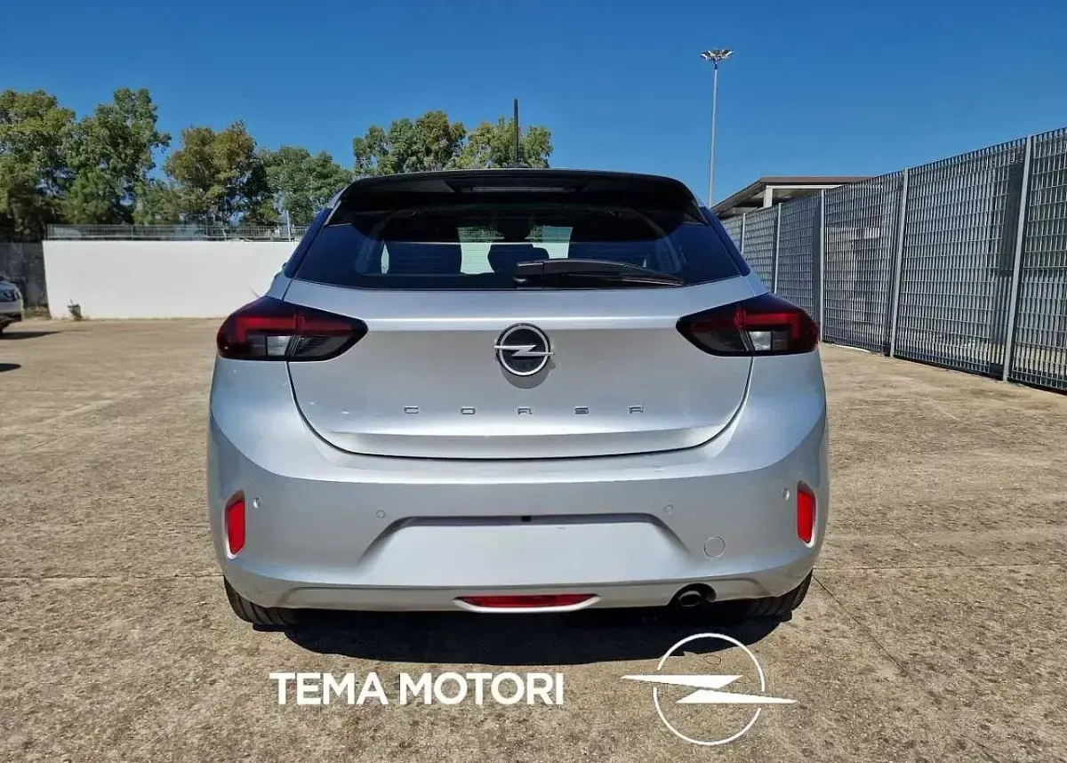 Usata Opel Corsa Edition 75 CV (55 kW) 2023 Argento Utilitaria