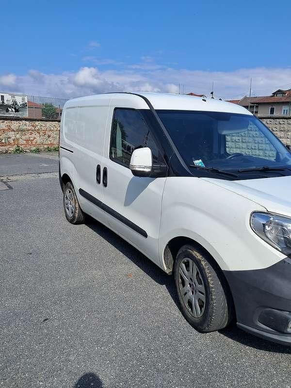 Usata Fiat Doblò Active 105 CV (77 kW) 2015 Monovolume