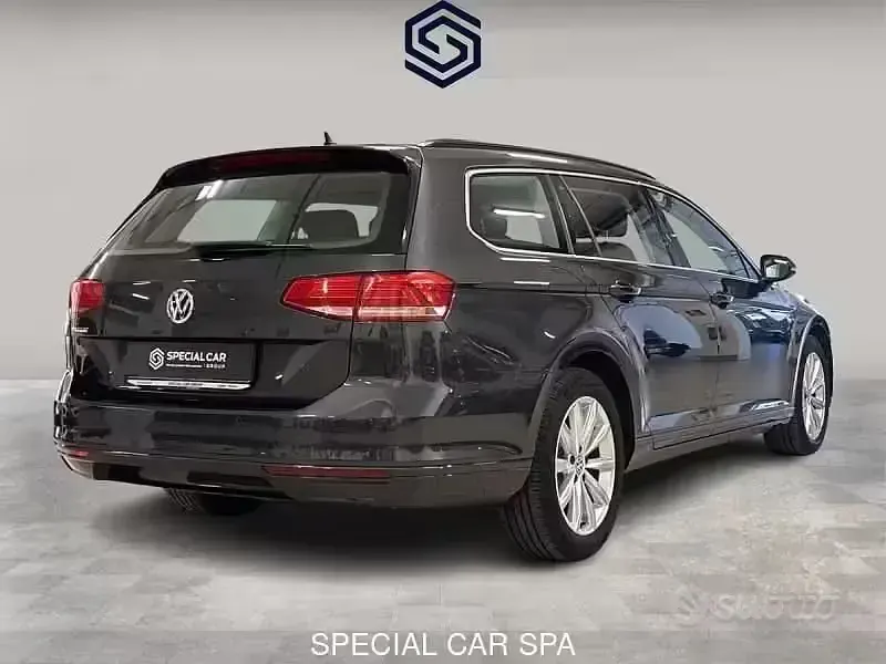 Usata VW Passat Business 150 CV (110 kW) 2019 Grigio Station wagon