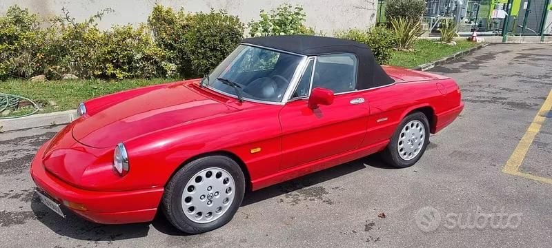 Usata Alfa Romeo Spider 117 CV (86 kW) 1992 Cabrio