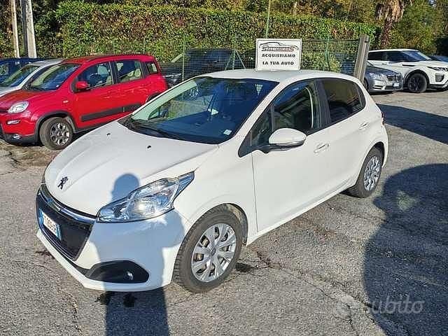 Usata Peugeot 208 Active 101 CV (74 kW) 2018 Bianco Utilitaria