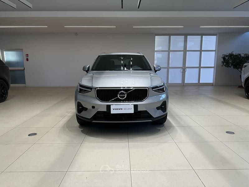 Usata Volvo XC40 Core 163 CV (119 kW) 2025 Grigio SUV