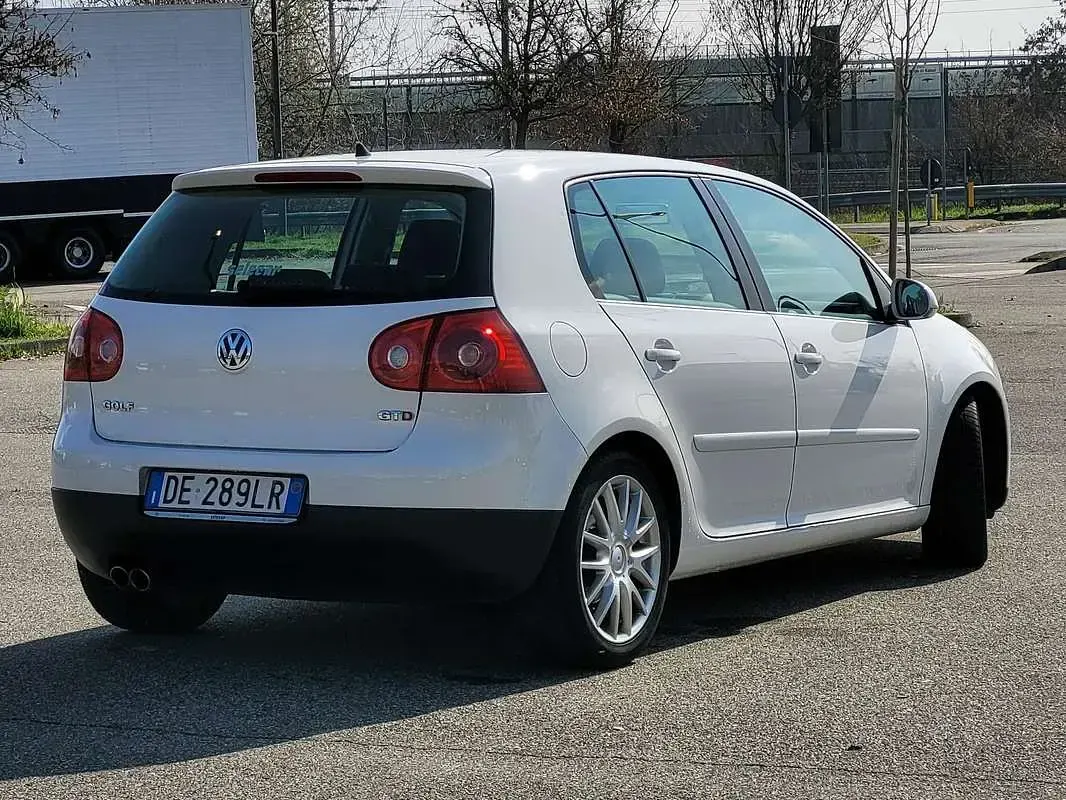 Usata VW Golf V GTD 170 CV (125 kW) 2007 Bianco Berlina