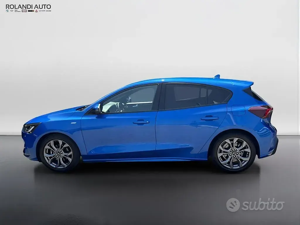 Usata Ford Focus ST-Line 116 CV (85 kW) 2024 Blu Berlina