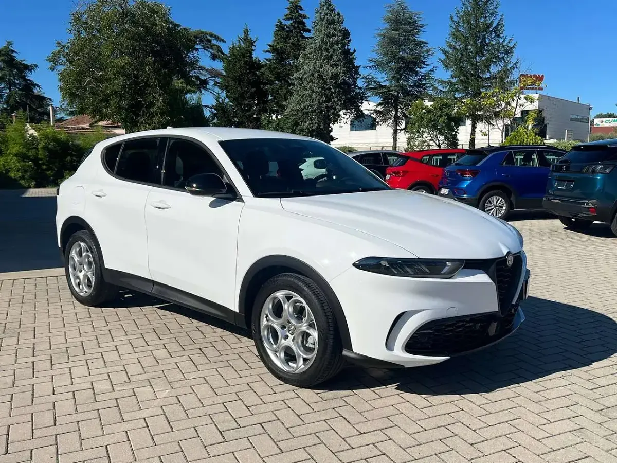 Usata Alfa Romeo Tonale Sprint 131 CV (96 kW) 2023 Bianco SUV