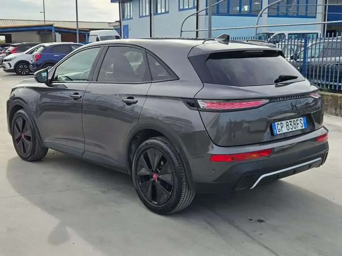 Usata DS Automobiles DS7 Crossback Performance 131 CV (96 kW) 2023 Grigio SUV