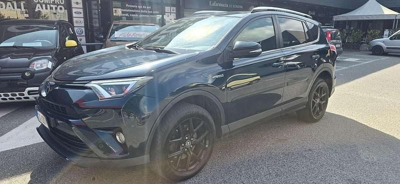 Blu/azzurro Usata 2018 Toyota RAV4 Hybrid SUV | 13.900 € (Buon prezzo) - Immagine 1/4