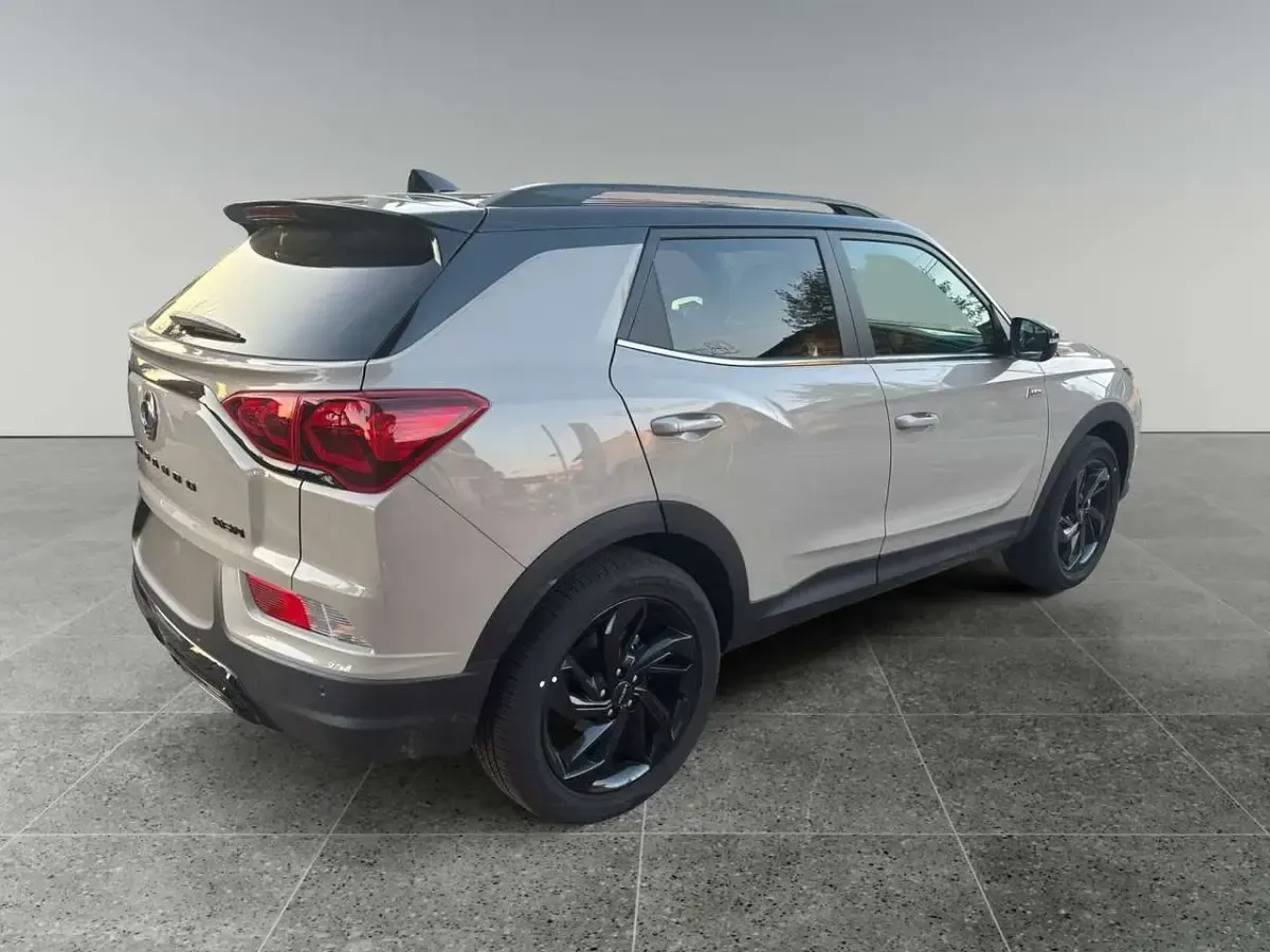 Nuova KGM Korando 163 CV (119 kW) 2026 Grigio SUV