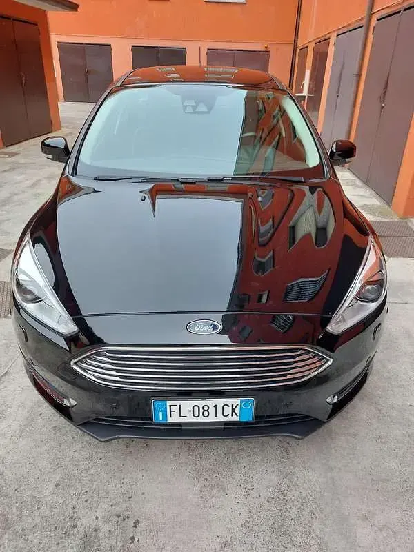 Usata Ford Focus Titanium X 150 CV (110 kW) 2017 Nero Station wagon