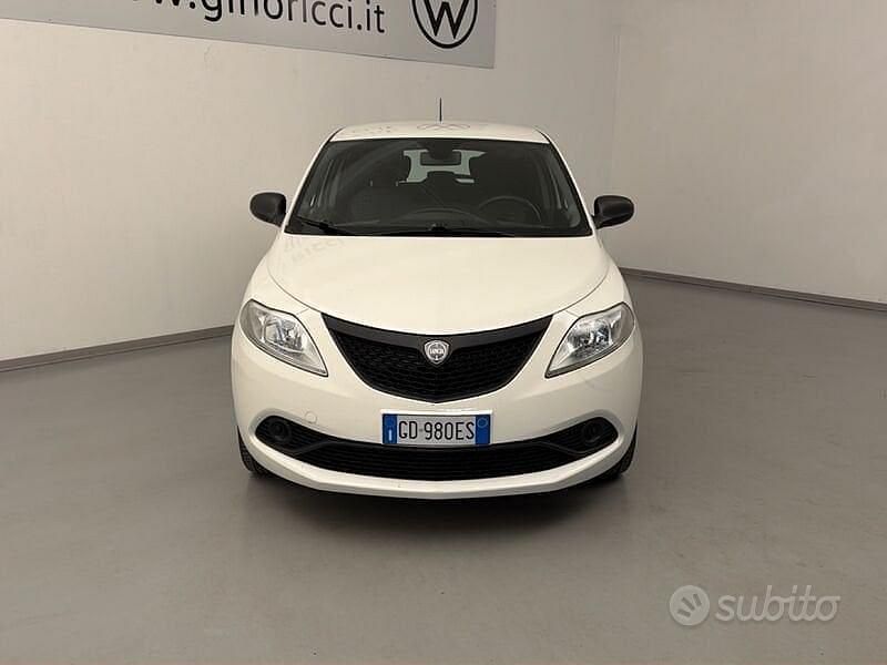 Usata Lancia Ypsilon S 69 CV (50 kW) 2020 Bianco Utilitaria