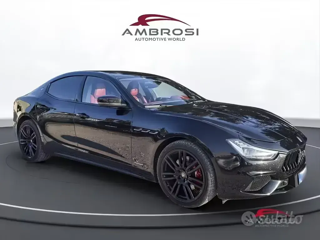 Usata Maserati Ghibli 250 CV (183 kW) 2017 Nero Berlina