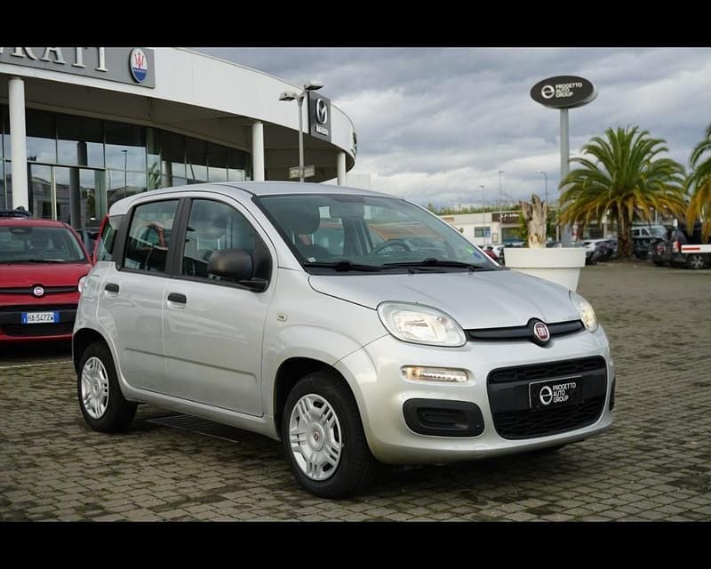 Usata Fiat Panda Lounge 69 CV (50 kW) 2020 Grigio metallizzato Utilitaria