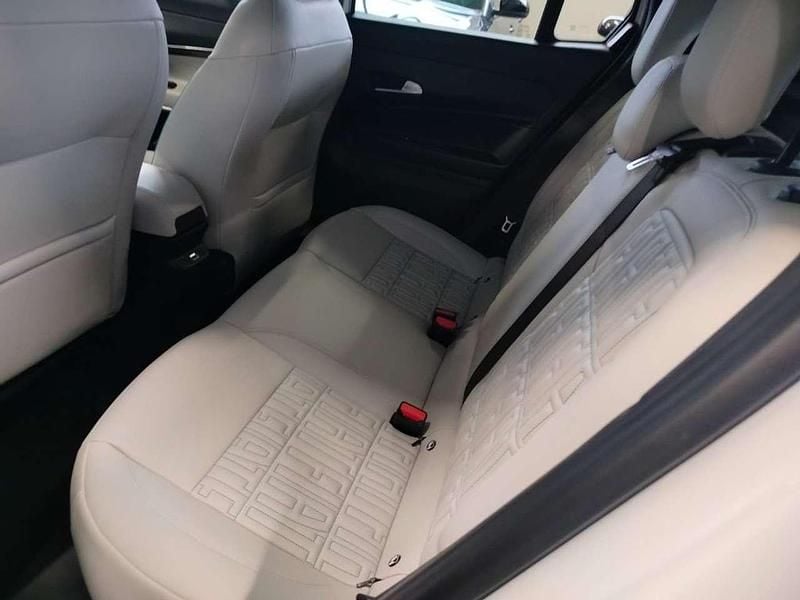 Nuova Fiat 600 La Prima 101 CV (74 kW) 2025 Beige SUV