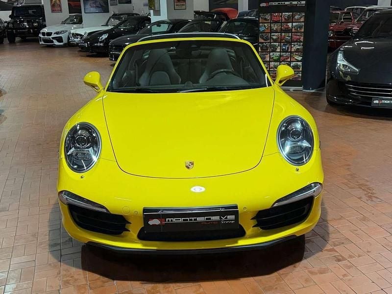 Usata Porsche 911 Targa 4S 400 CV (294 kW) 2014 Racing yellow Cabrio