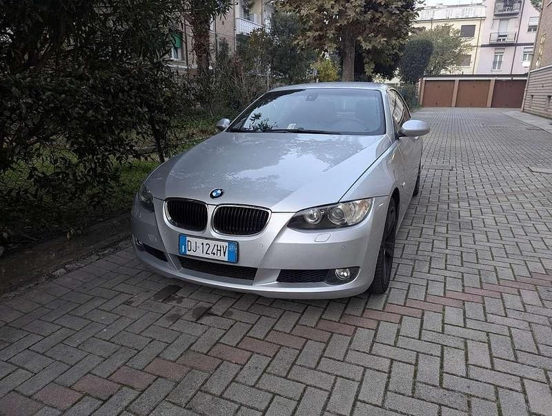 Usata BMW 320 Cabriolet 170 CV (125 kW) 2007 Cabrio