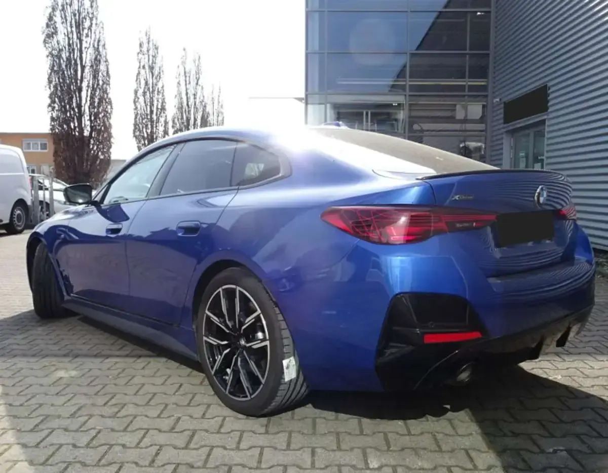 Usata BMW 430 M Sport 245 CV (180 kW) 2025 Blu/azzurro Coupé