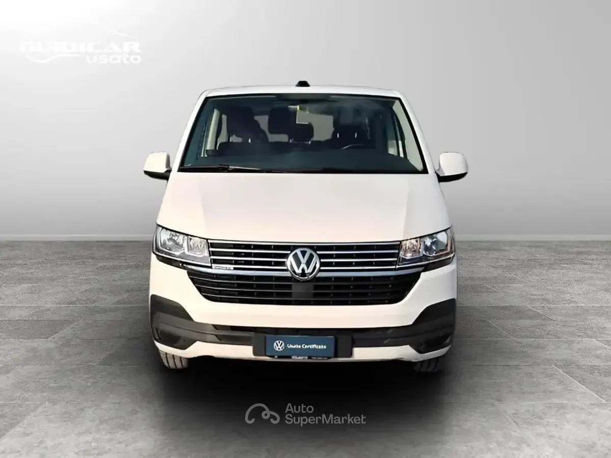 Usata VW Caravelle Comfortline 150 CV (110 kW) 2022 Bianco Furgone