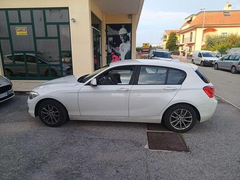 Usata BMW 116 Advantage 116 CV (85 kW) 2020 Bianco Utilitaria